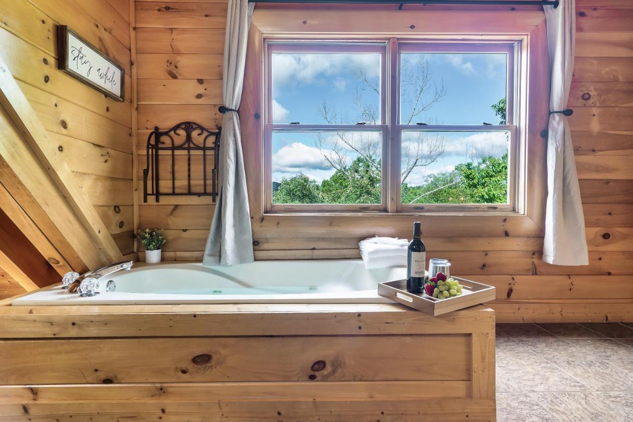 Summer Sale! Pool, Sauna, View, Hottub, Game Sevierville Exterior photo